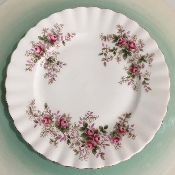 Vintage Royal Albert Lavender Rose trio, teacup, saucer, cake plate - Picture 10 of 13